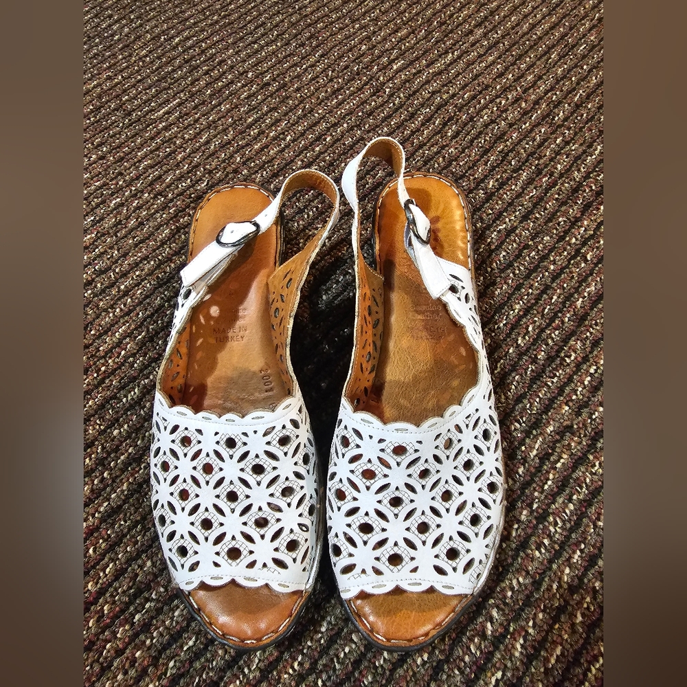 Spring Step Slingback White Sandals Women's size 41, US 9.5